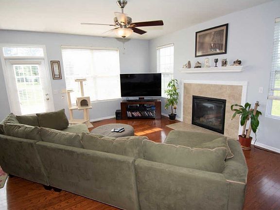 4th image of 11305 Pinnacle Dr