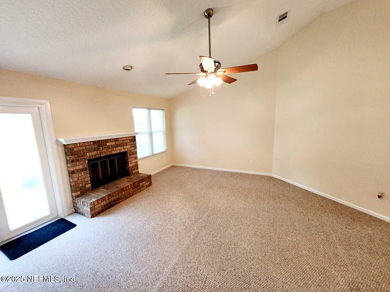 3910 Karissa Ann Pl E — Photo 10