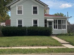 102 N Pearl St, Janesville, WI 53548