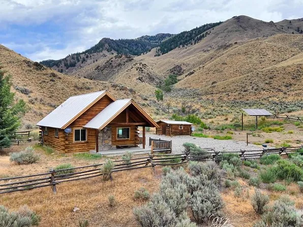 49 & 50 Rattlesnake Ln, Salmon, ID 83467