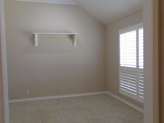 3rd image of 1507 Pecan Pl
