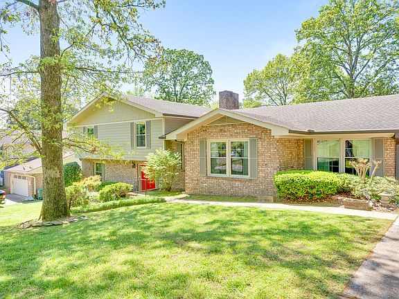 2nd image of 4017 Highwood Dr