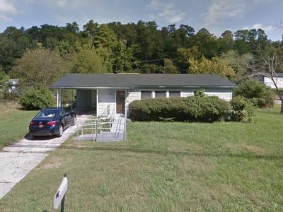 944 Edwards Lake Rd, Birmingham, AL, 35235