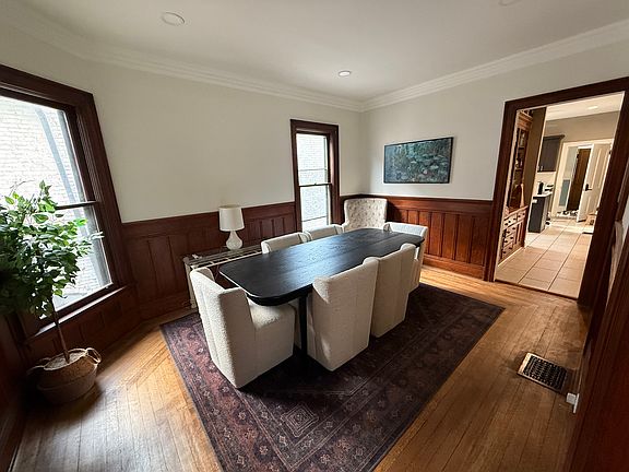 4th image of 154 Fargo Ave #2