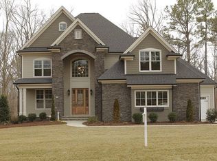 3401 Petticoat Ln, Fuquay Varina, NC 27526