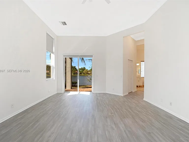 1666 Victoria Pointe Cir — Photo 46