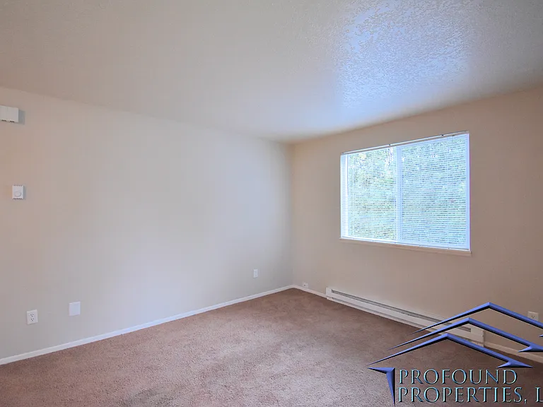 Bendemeer Court Apartments — Photo 14