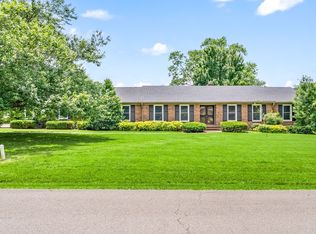 107 N Sunset Cir, Hopkinsville, KY 42240