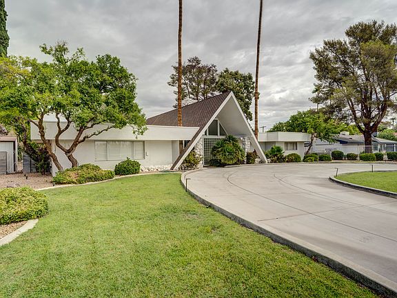 3rd image of 2808 Alta Dr