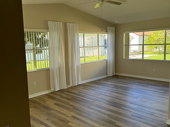 4th image of 5634 Palermo Pl