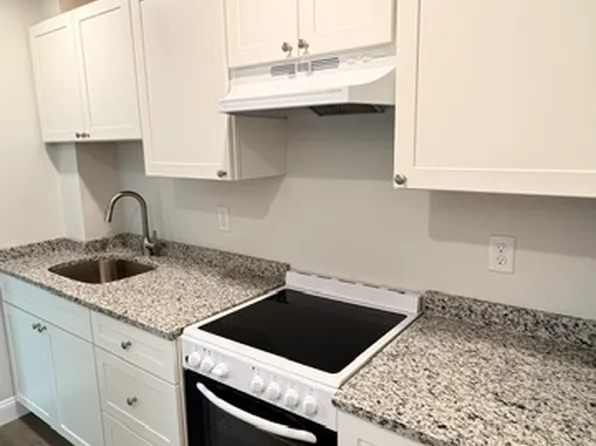 20 Coral Ave APT 12, Winthrop, MA 02152