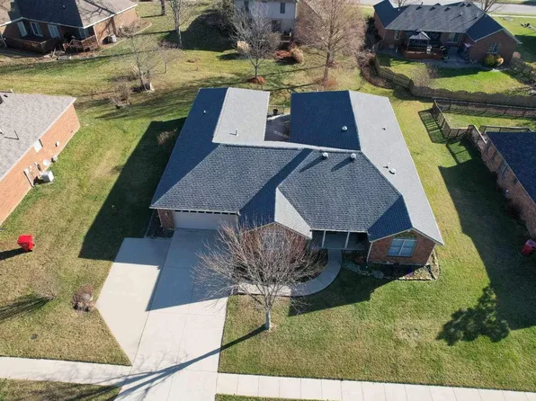 103 Oak Meadow Dr, Berea, KY 40403