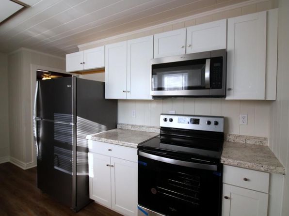 231 1/2 Vine St, Beckley, WV 25801