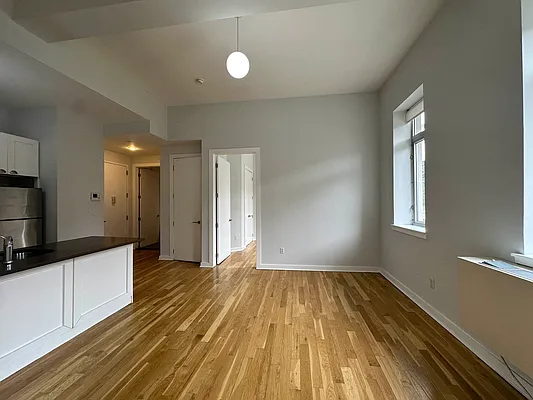 Rented by Oxford Property Group | media 28