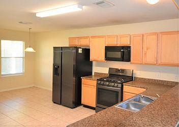 3rd image of 16911 Atascocita Bend Dr