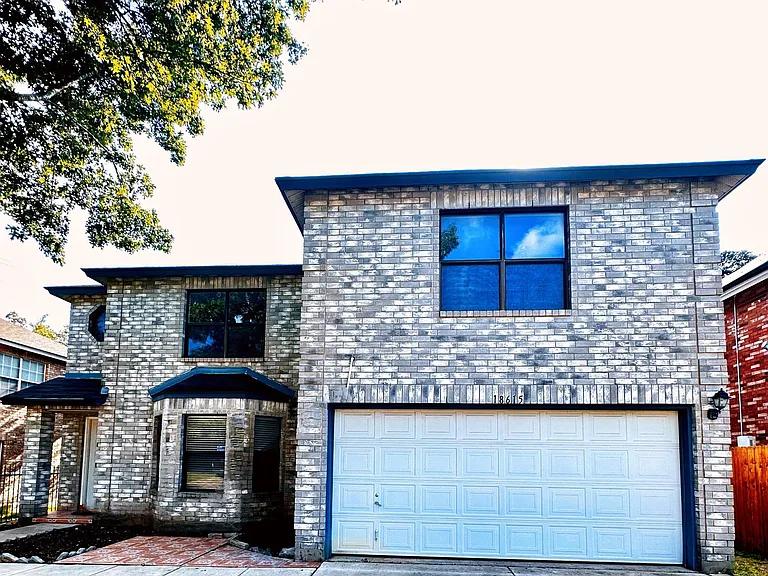 18615 Creekside Pass — Photo 2