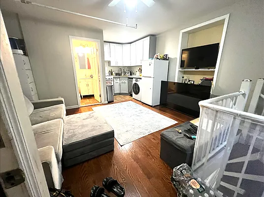 Rented by Owner | media 9