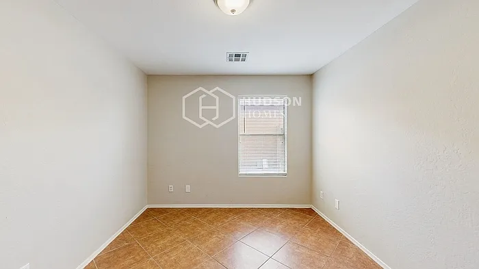 1973 E Lusitano Loop — Photo 17