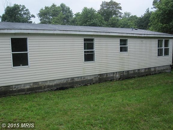Exterior (Rear)