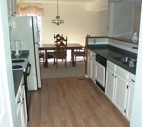 Updated Kitchen with New Microwave