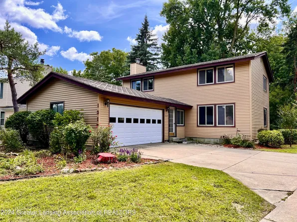 1317 Chartwell Carriage Way S #S, East Lansing, MI 48823