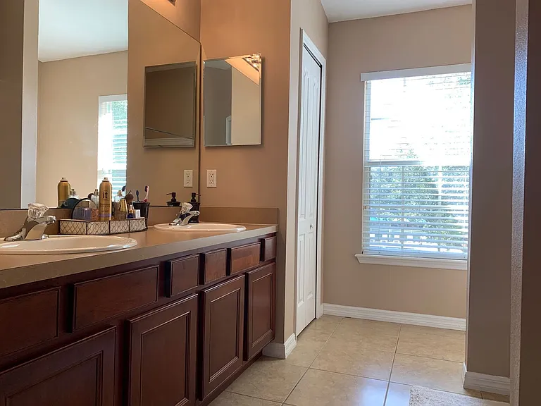 7117 Harmony Square Dr S — Photo 17