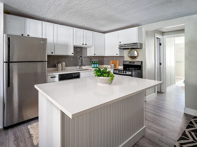 The Ashwell Apartments — Photo 32