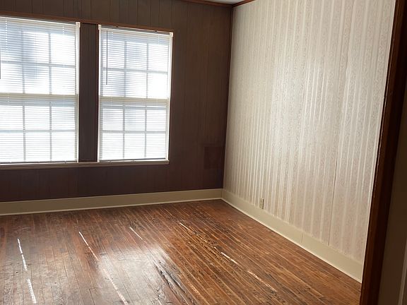 Back bedroom