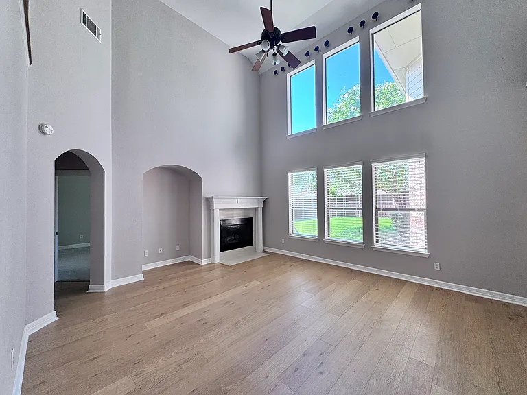 6504 Diamond Dr — Photo 5