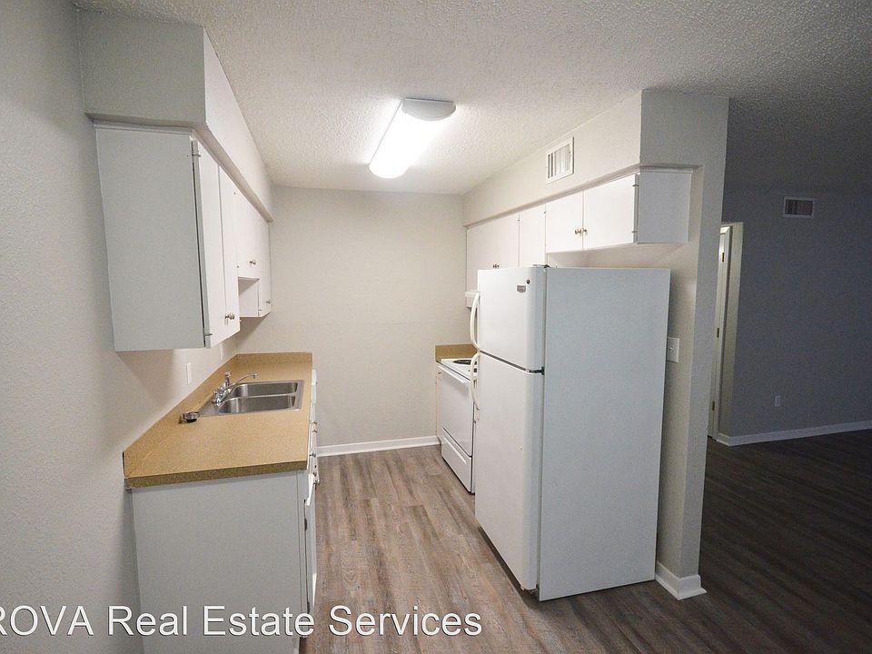 1st image of 2420 Linden Ave APT 6