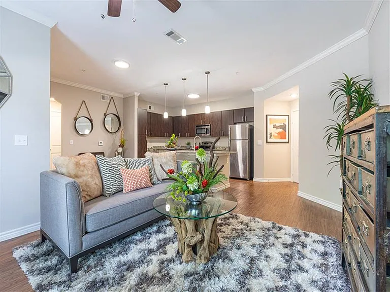 Delray Apartments — Photo 4