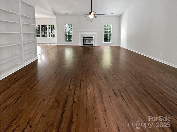 3rd image of 11103 Fox Cove Dr