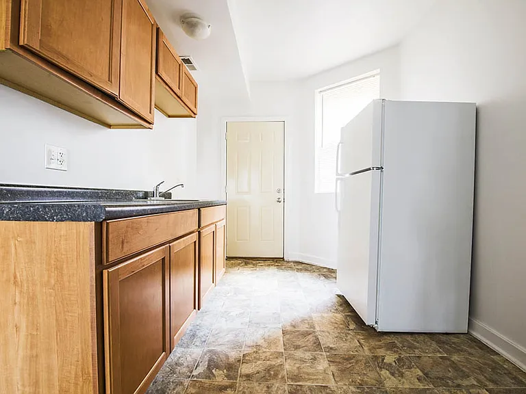 7055 S St Lawrence — Photo 18