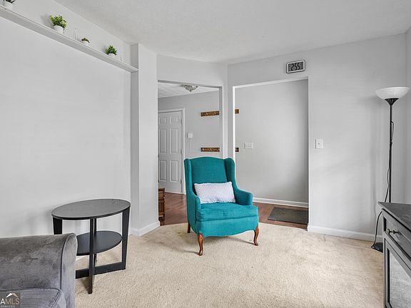 3rd image of 1477 Gates Cir SE