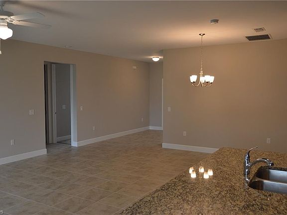 5th image of 103 NW 29th Pl