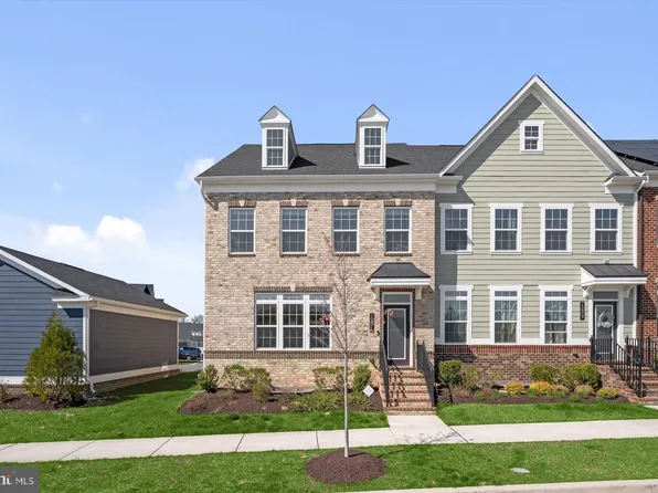 10911 Beckenham St, Baltimore, MD 21220