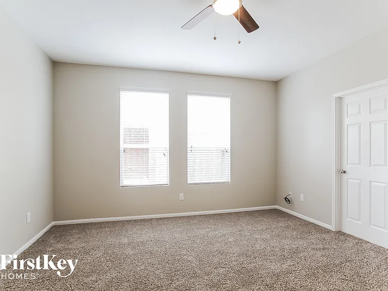 5310 Espuela Ln — Photo 7