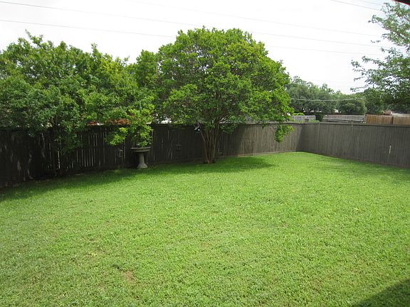 5th image of 1612 Montclair Dr