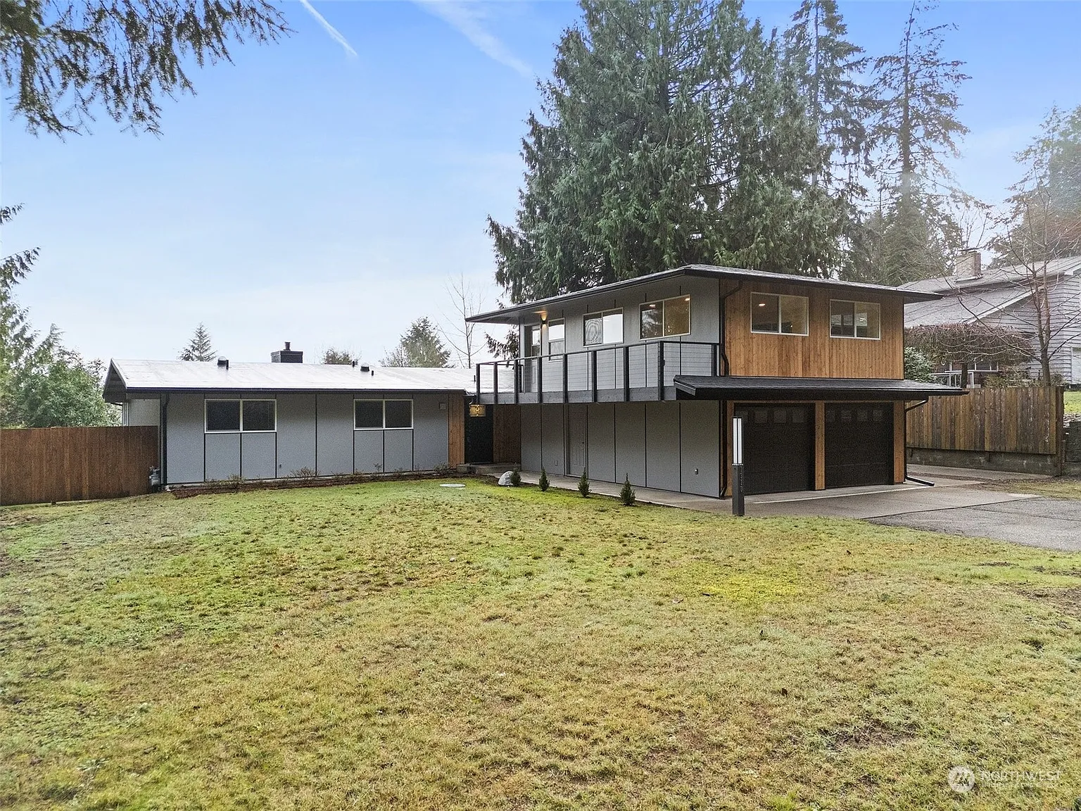 1310 Skyridge Street SE photo 1