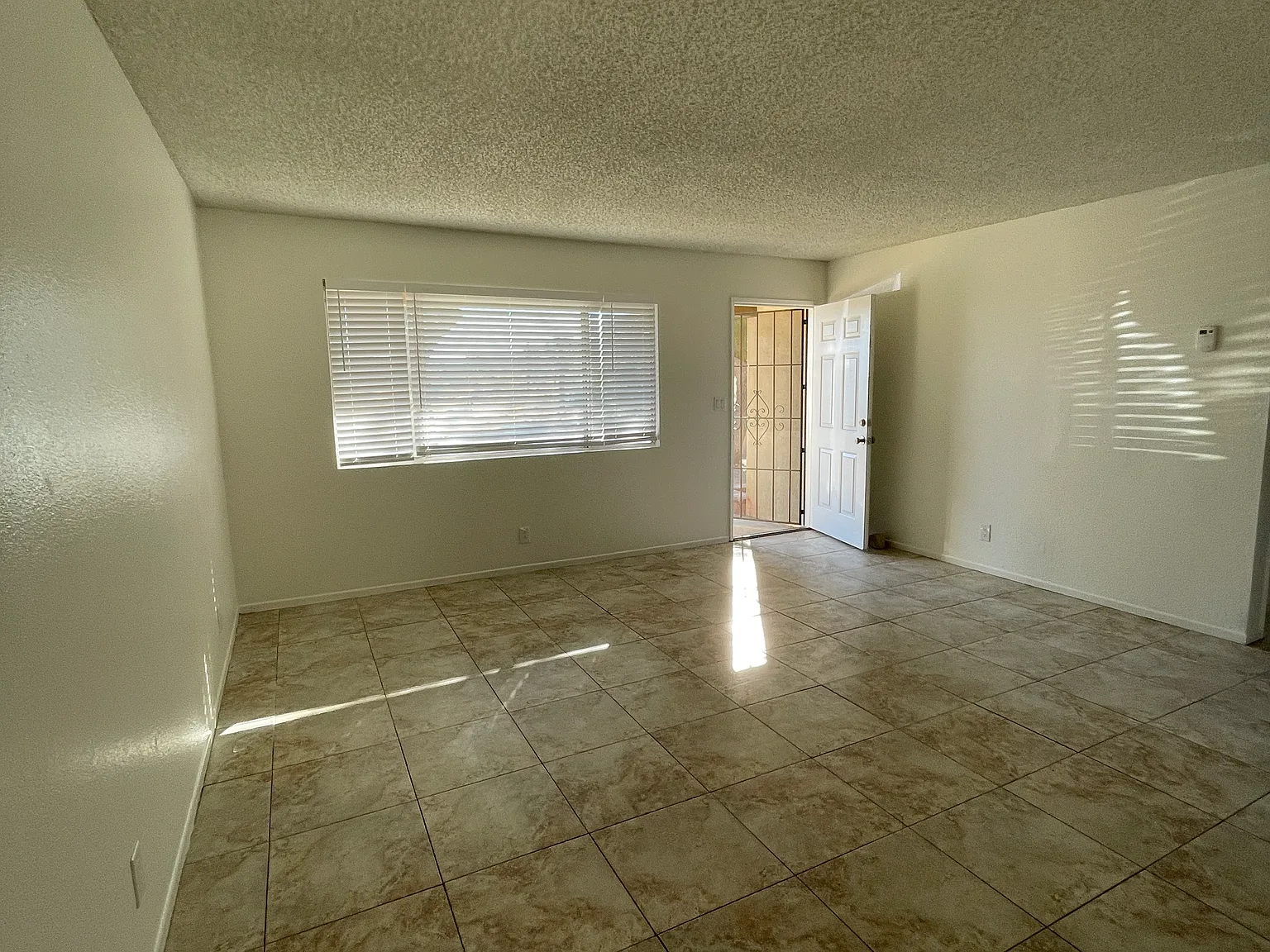2 bed, 1260 sqft, $1,500 — Photo 3