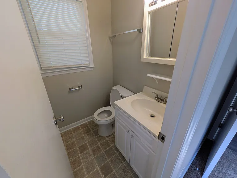 1755 Camden Rd — Photo 10