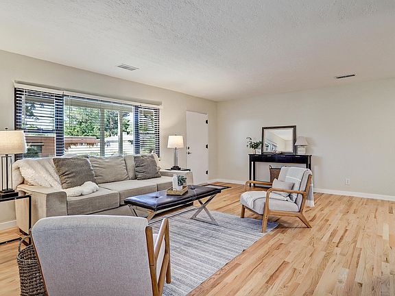 4th image of 312 Chula Vista Pl NE