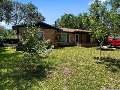 1200 E Inez St, Beeville, TX, 78102