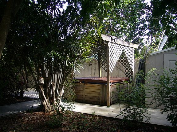 Hot tub for your enjoyment