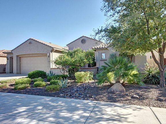 2nd image of 17941 W Echo Ln