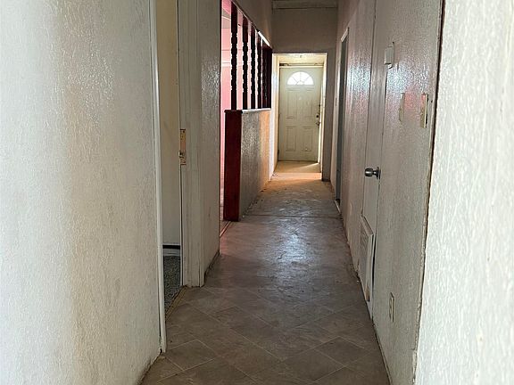 3rd image of 514 Laredo St