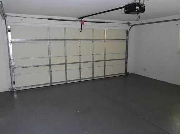 4th image of 2709 India Palm Dr