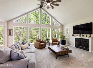 170 Hidden Valley Dr, Fisherville, KY 40023