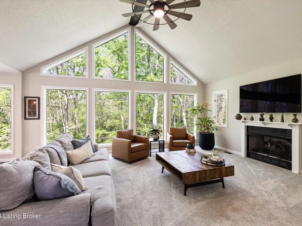 170 Hidden Valley Dr, Fisherville, KY 40023