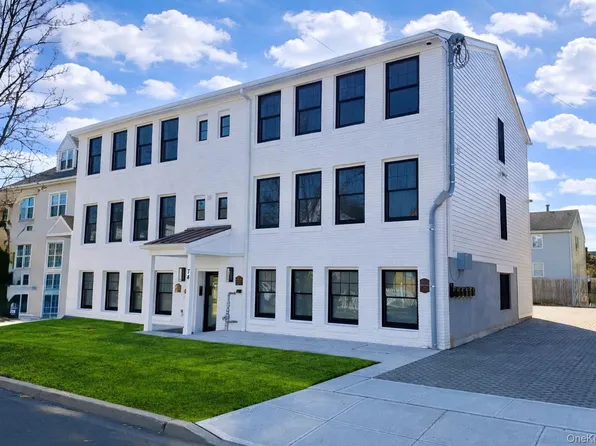 74 Nelson Ave, Harrison, NY